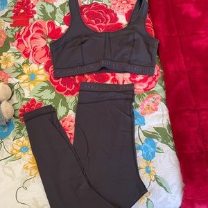 Fabletics waffle knit leggings and bra